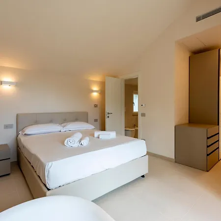 Lejlighed Relais Le Torri In Verici With Private Pool Casarza Ligure