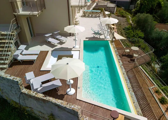Appartement Relais Le Torri In Verici With Private Pool Casarza Ligure